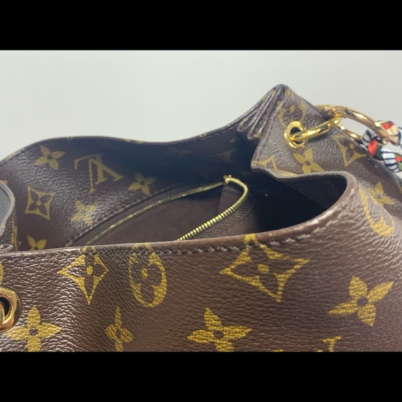 Auth Louis Vuitton Metid Hobo - Picture 12 of 16